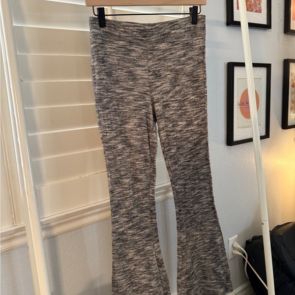 American Eagle Outfitters Soft Knit Pants - Picture 2 of 4